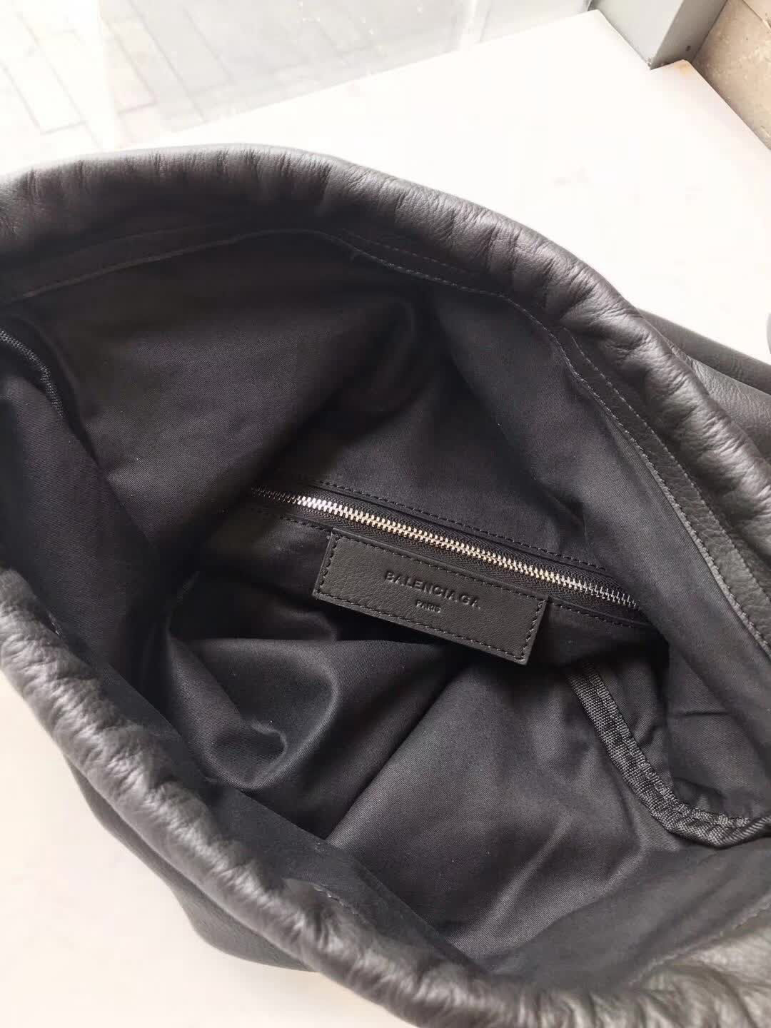 BALENCIAG巴黎世家 新款 運動風雙肩包  BL1405